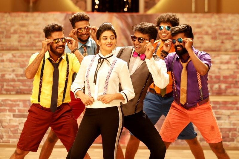 Titanic Tamil Movie stills