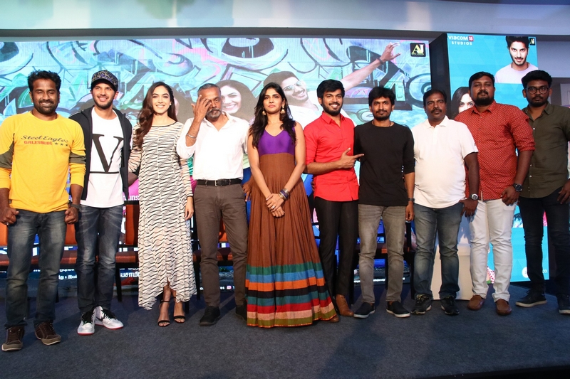 Kannum Kannum Kollaiyadithaal Success Meet Photos