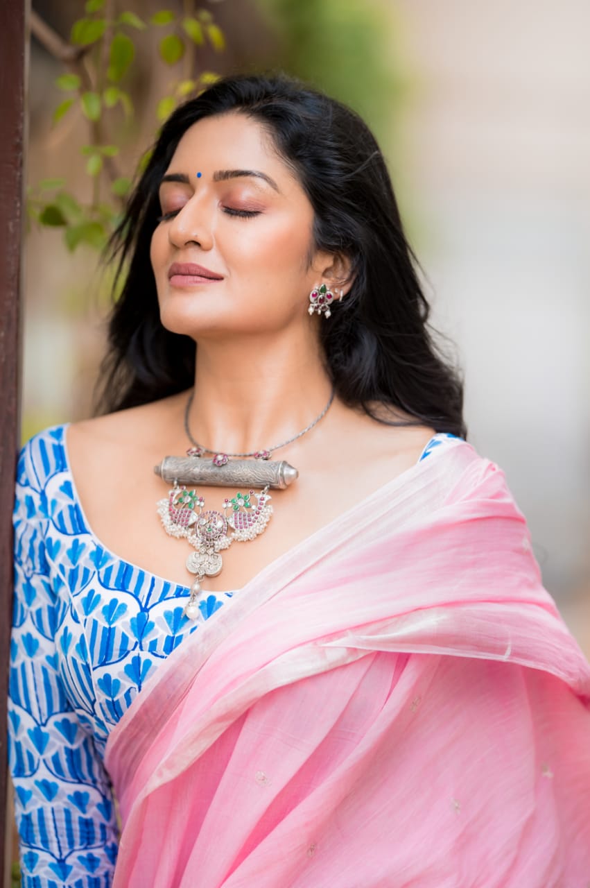 Actress Vimala Raman Latest Photos – Chennaionline