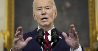Biden Urges Israel and Hamas to Accept Three-Phase Agreement