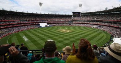 MCG Sets Record Crowd During Ashes Match