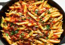 Quick and Easy Sausage Pasta with Tomato Sauce