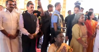 ஜனாதிபதி திரவுபதி முர்மு வேலூர் ஸ்ரீபுரம் தங்க கோவிலில் தரிசனம் செய்தார்