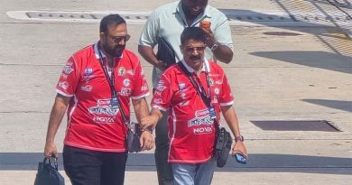 அஜித்தை வைத்து மீண்டும் படம் இயக்குகிறாரா சிறுத்தை சிவா ? – வைரலாகும் புகைப்படங்கள்