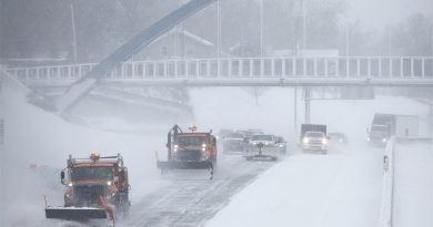 அமெரிக்காவில் கடும் பனிப்பொழிவு – 18 மாகாணங்களில் அவசரநிலை பிரகடனம்