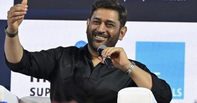 Dhoni Rules Out Becoming Cricket Commentator