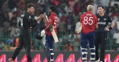 England Beat New Zealand in Super 8