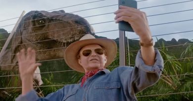 Jurassic Stars Reunite for Super Bowl Commercial