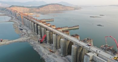 Naidu Pushes Polavaram Projects Amid Telangana Opposition