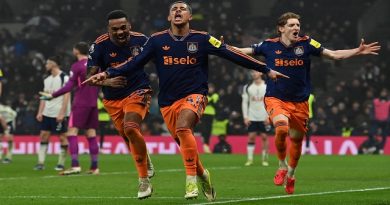 Newcastle Beats Tottenham 2-1 in London