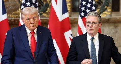 Trump Urges UK Not to Cede Diego Garcia