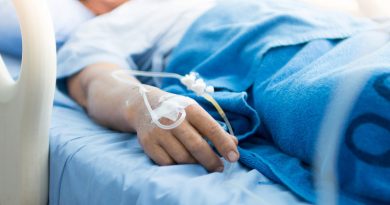 ஏஐ ஆலோசனையின்படி எச்.ஐ.வி-க்கு மருந்து உட்கொண்ட நபர் ஆபத்தான நிலையில் மருத்துவமனையில் அனுமதி