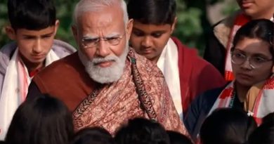 இணையத்தில் நேரத்தை வீணடிக்க வேண்டாம் – மாணவர்களுக்கு பிரதமர் மோடி அறிவுரை