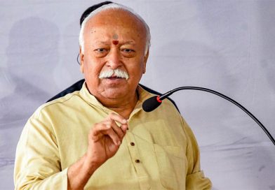 இந்து சமூகத்தினர் குறைந்தது மூன்று குழந்தைகள் பெற்றுக் கொள்ள வேண்டும் என்று மீண்டும் வலியுறுத்திய மோகன் பகவத்