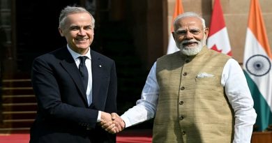 Modi, Carney Hold Strategic Talks in Delhi