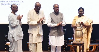 நம் குழந்தைகளின் பாதுகாப்பான, ஒளிமயமான எதிர்காலம் நம் அனைவரின் கூட்டுப் பொறுப்பு – குடியரசுத் தலைவர் திரெளபதி முர்மு