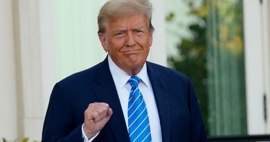 ஈரான் தலைவர்களை அழிப்பது கவுரவம் – அமெரிக்க அதிபர் டொனால்டு டிரம்ப்