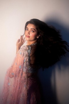 Bhagyashri_Borse_Latest_Stills