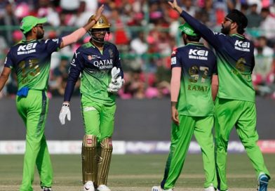 Bhuvneshwar Strikes, Jitesh Takes One-Handed Catch