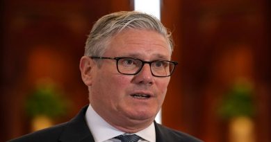 UK PM Rules Out UK Role in US-led Hormuz Blockade