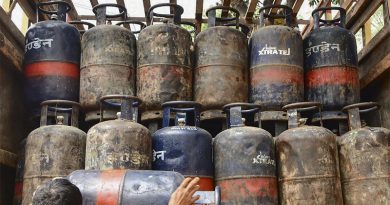 வணிக சிலிண்டர் விலை ரூ.200 உயர்வு!