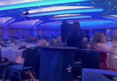 வெள்ளை மாளிகையில் நடைபெற்ற இரவு விருந்தில் துப்பாக்கிச்சூடு!