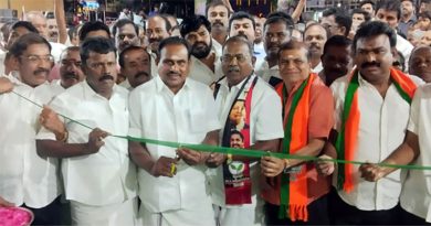 தூத்துக்குடியில் அதிமுக தேர்தல் அலுவலகம் திறப்பு!