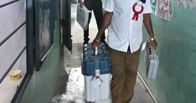 மின்னணு வாக்குப்பதிவு இயந்திரங்களின் பாதுகாப்பு குறித்த விரிவான தகவல்களை வெளியிட்ட தலைமை தேர்தல் அதிகாரி