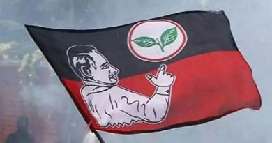 இடைத்தேர்தலுக்கு தடை விதிக்க கோரி சென்னை உயர்நீதிமன்றத்தில் அதிமுக வழக்கு தாக்கல்!