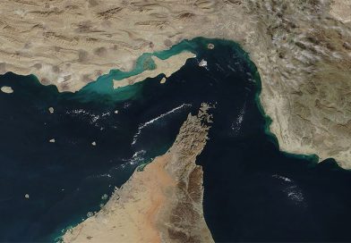 ஹோர்முஸ் நீரிணையை முற்றிலுமாக மூடுவதாக ஈரான் அறிவிப்பு!