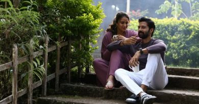Signal at 11.30 Movie Stills