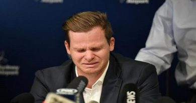 Funny Fan Tells Steve Smith to Stop Being Overly Careful