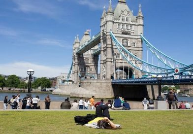Heat Wave Hits Britain as Temperatures Soar