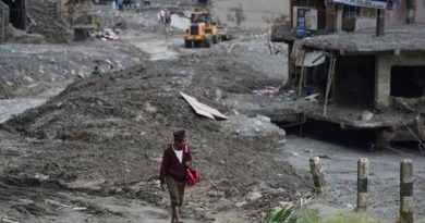 Nepal Flash Floods Trap Workers