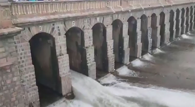 கர்நாடகாவில் கனமழை – கே.ஆர்.எஸ் அணையில் இருந்தும் தண்ணீர் திறப்பு