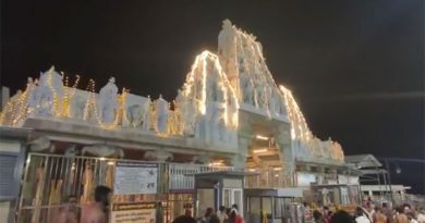 திருச்செந்தூர் சுப்பிரமணிய சுவாமி கோயிலில் ஆவணித் திருவிழா கொடியேற்றத்துடன் தொடங்கியது