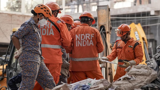 Hundreds of Students Flee After Hostel Collapse