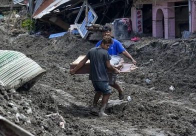Nepal Flood Death Toll Rises to 987 Amid Devastation