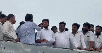 வட சென்னைப் பகுதிகளில் வெள்ளத் தடுப்புப் பணிகளை நேரில் ஆய்வு செய்த அமைச்சர் ரமேஷ்
