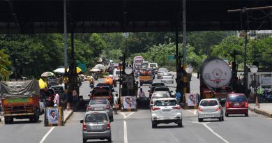 தமிழ்நாட்டில் 25-க்கும் மேற்பட்ட சுங்கச்சாவடிகளில் இன்று முதல் கட்டண உயர்வு!