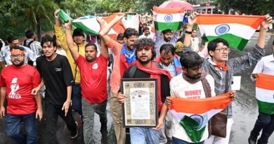 Delhi Police Restricts Flag-Waving March