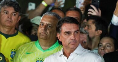 Flavio Bolsonaro Says He Fled Brazil Due to Persecution