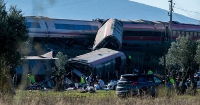 Spain Train Collision Kills 10; Cause Under Investigation